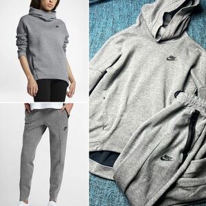 Nike Tech Fleece Funnel Neck Hoodie and Matching Joggers in Gray Size XS Women's